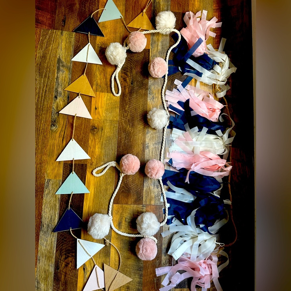 3 garlands